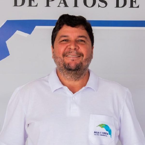 Eng.• Agrônomo Angelo Wander Ferreira Teixeira - 2• Tesoureiro